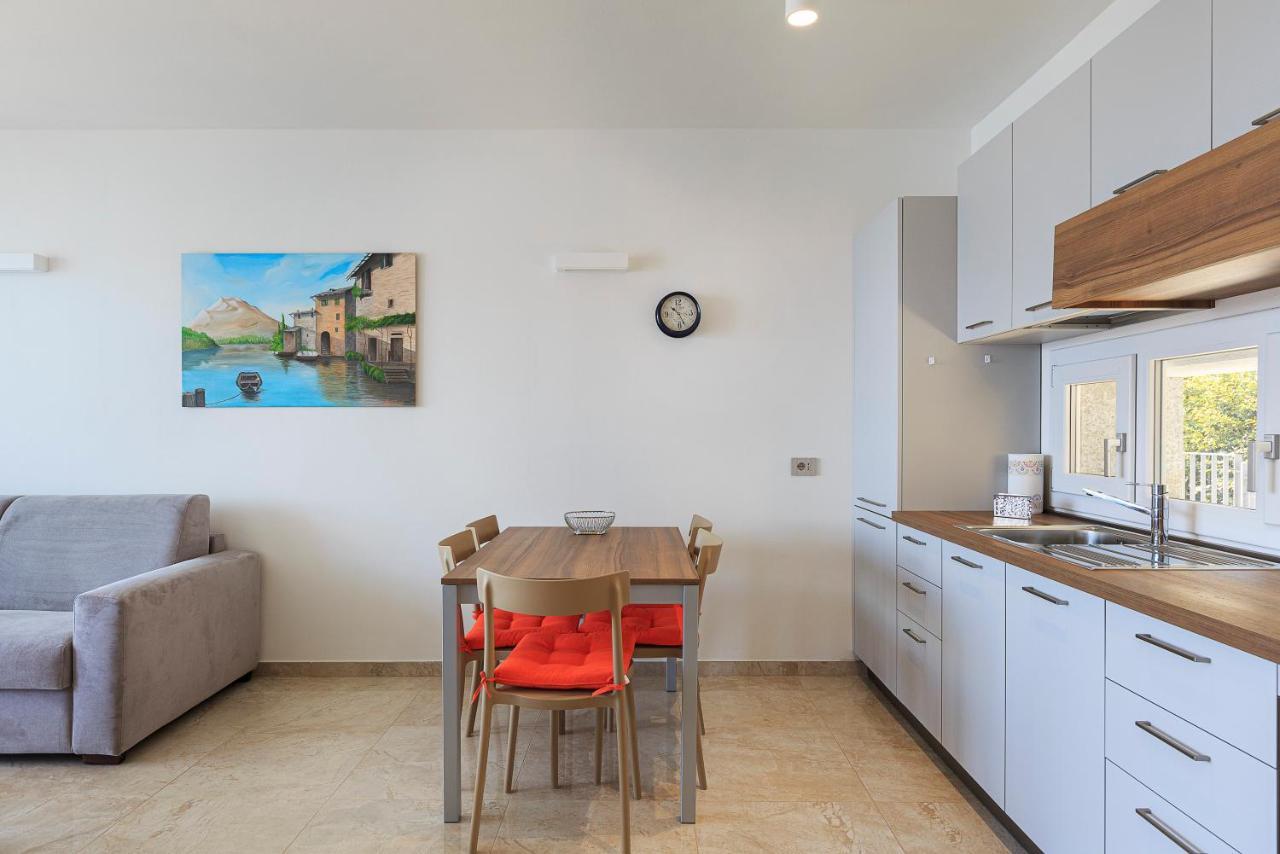 Appartamento Carolnoemi - Vista Lago - By Impero House Baveno Bagian luar foto